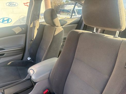 Used 2010 Honda Accord EX image 10