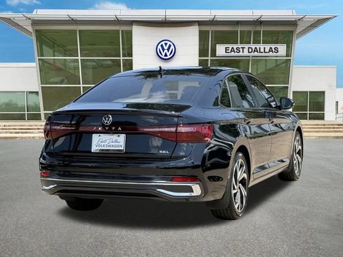 Used 2026 Volkswagen Jetta SEL FWD image 3