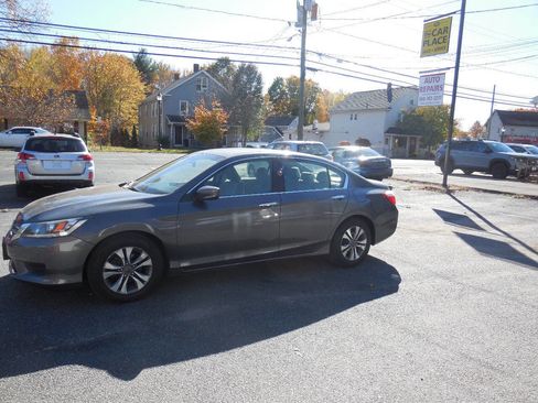 Used 2013 Honda Accord LX image 4