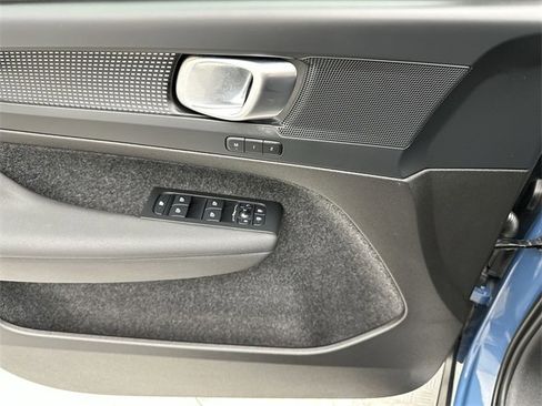 Certified 2025 Volvo XC40 B5 Plus image 13