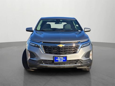 Used 2023 Chevrolet Equinox LT image 2