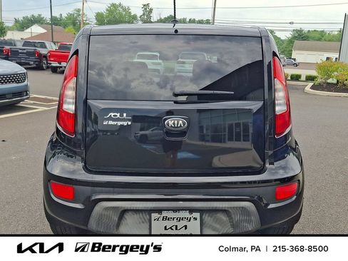 Used 2013 Kia Soul + FWD image 6