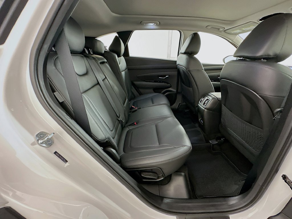 Certified 2025 Hyundai Tucson Limited AWD/4WD image 28