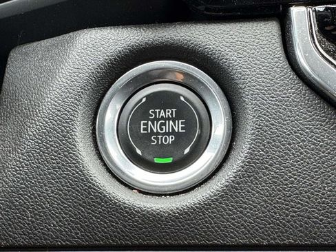 Used 2025 Chevrolet Colorado Trail Boss AWD/4WD image 9