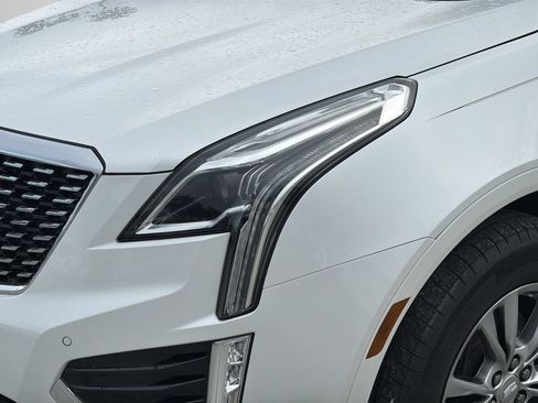 Used 2020 Cadillac XT5 Premium Luxury w/ LPO, Floor Liner Package FWD image 6