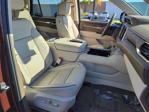 Used 2023 GMC Yukon Denali image 20