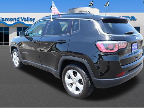 Used 2020 Jeep Compass Latitude FWD image 4