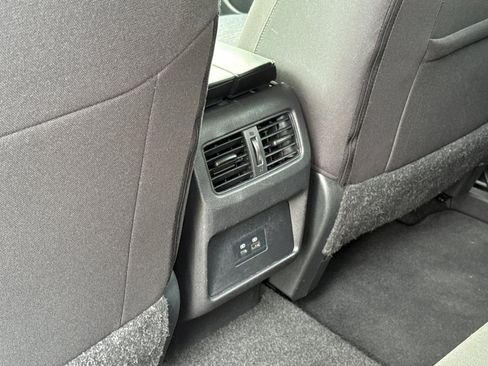 Certified 2023 Nissan Rogue SV image 14