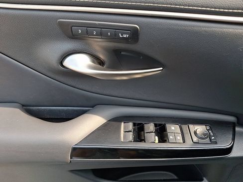 Used 2023 Lexus ES 350 w/ Premium Package FWD image 13