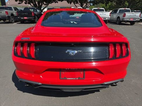 Used 2023 Ford Mustang Premium image 4