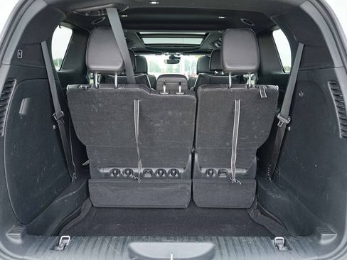 Used 2025 Chrysler Pacifica Limited FWD image 15