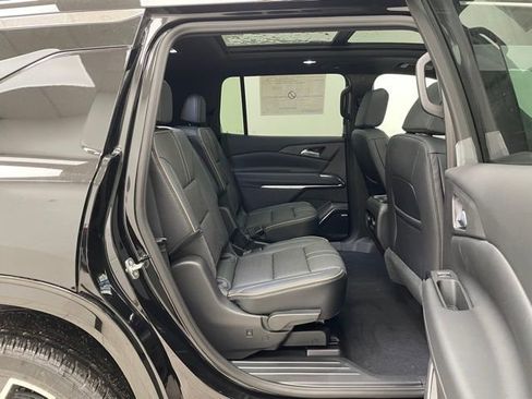 New 2026 Chevrolet Traverse High Country w/ LPO, Floor Liner Package image 14