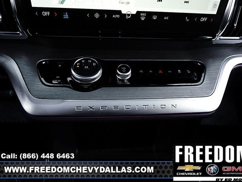 Used 2025 Ford Expedition Max Platinum image 19