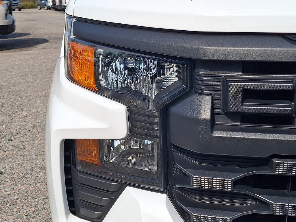 Used 2024 Chevrolet Silverado 1500 Custom w/ Turbomax Blackout Package AWD/4WD image 12