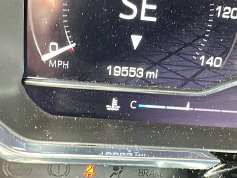 Used 2024 GMC Sierra 1500 SLT w/ SLT Premium Package image 16