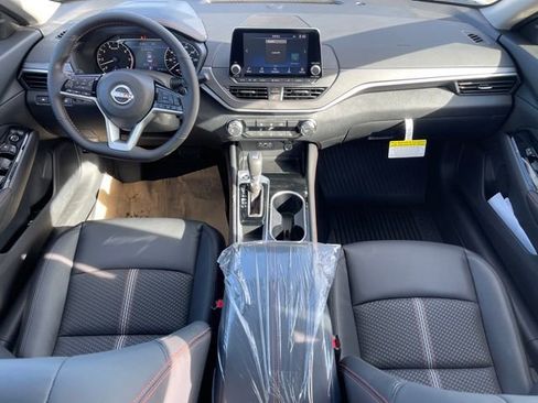 New 2025 Nissan Altima 2.5 SR image 25