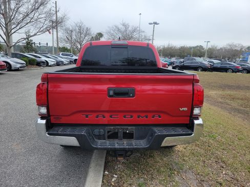 Used 2021 Toyota Tacoma SR5 image 17