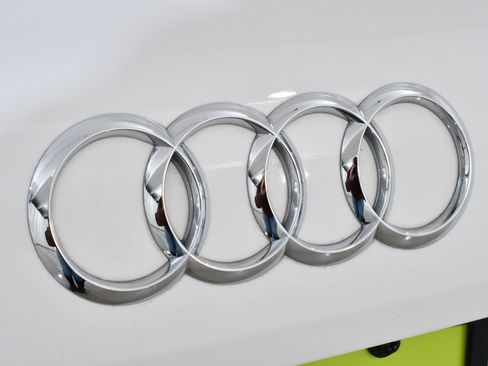 Used 2017 Audi A4 2.0T Premium w/ Convenience Package image 22