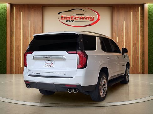 Used 2024 GMC Yukon Denali w/ LPO, Floor Liner Package AWD/4WD image 7