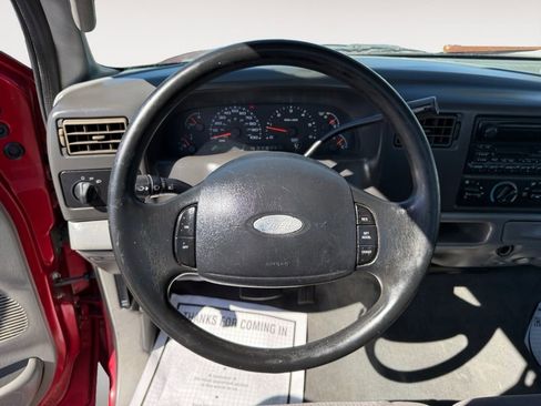 Used 2003 Ford F250 XLT image 12