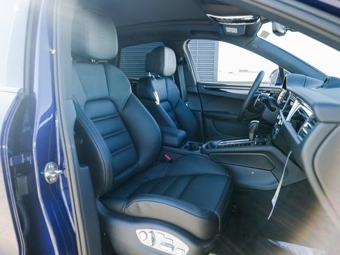 Certified 2026 Porsche Macan S AWD/4WD image 28