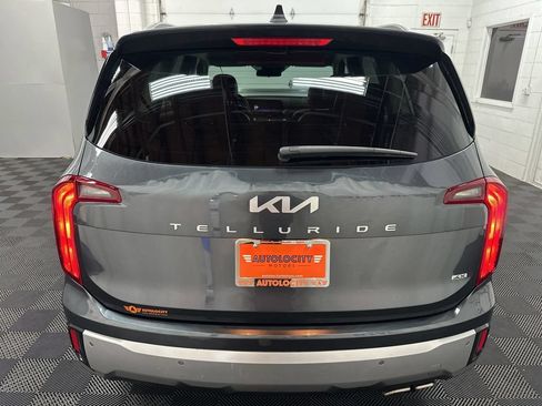 Used 2023 Kia Telluride S AWD/4WD image 9