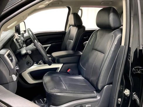 Used 2018 Nissan Titan PRO-4X w/ Pro-4x Convenience Package image 25