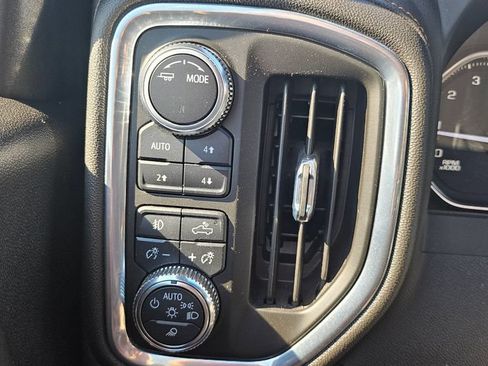 Used 2022 GMC Sierra 1500 AT4 w/ AT4 Preferred Package AWD/4WD image 42