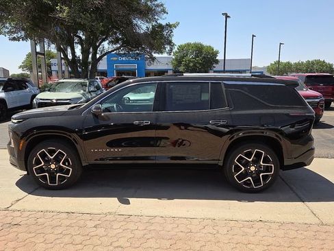 New 2026 Chevrolet Traverse High Country FWD image 2