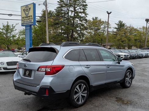 Used 2019 Subaru Outback 3.6R Limited AWD/4WD image 7