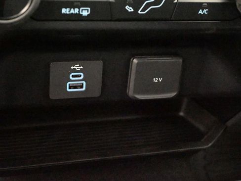 Certified 2024 Ford F250 XLT w/ FX4 Off-Road Package image 18