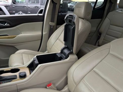 Used 2017 GMC Acadia Denali w/ Technology Package image 33