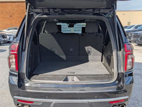 Used 2023 Chevrolet Suburban High Country w/ Advanced Technology Package image 15