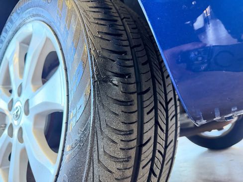 Used 2011 Toyota Camry LE w/ LE Extra-Value Pkg image 23