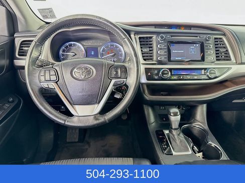 Used 2014 Toyota Highlander Plus image 19