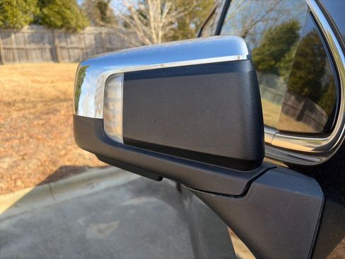 Used 2021 GMC Sierra 1500 Denali w/ Denali Ultimate Package image 12