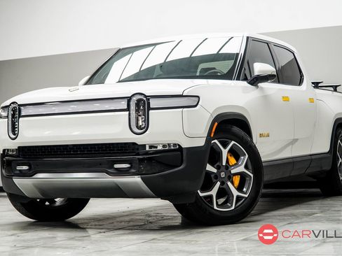 Used 2022 Rivian R1T Adventure image 1