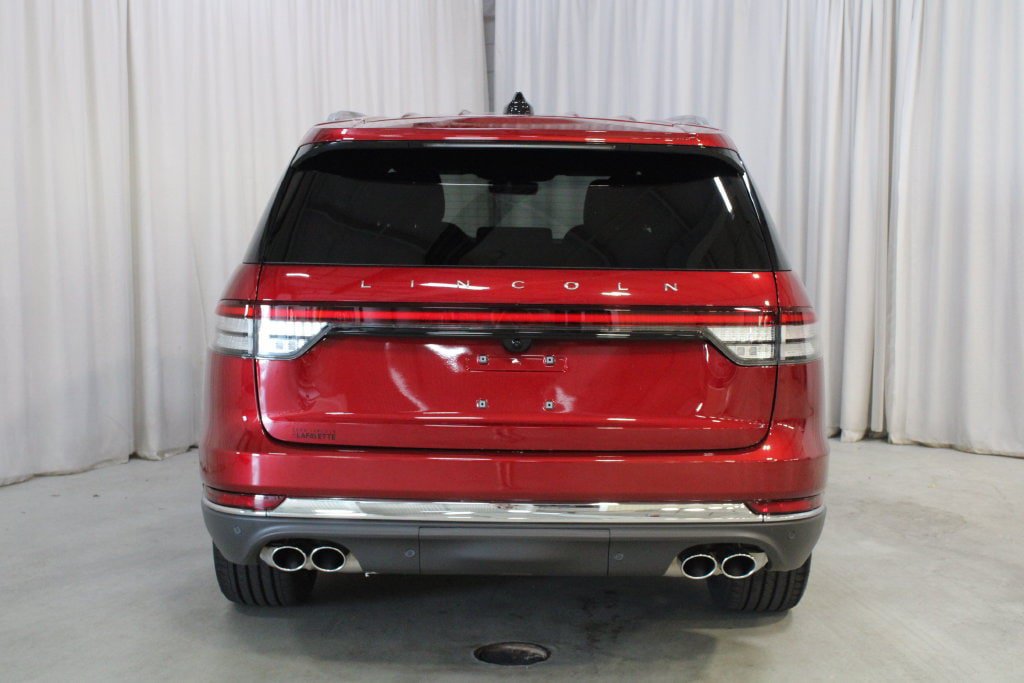 New 2027 Lincoln Aviator AWD image 25