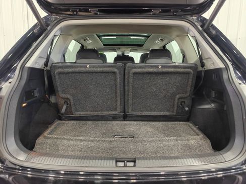 Used 2019 Volkswagen Tiguan SEL FWD image 31