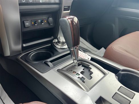 Used 2023 Toyota 4Runner Limited image 24