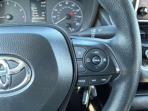 Used 2024 Toyota Corolla LE FWD image 25
