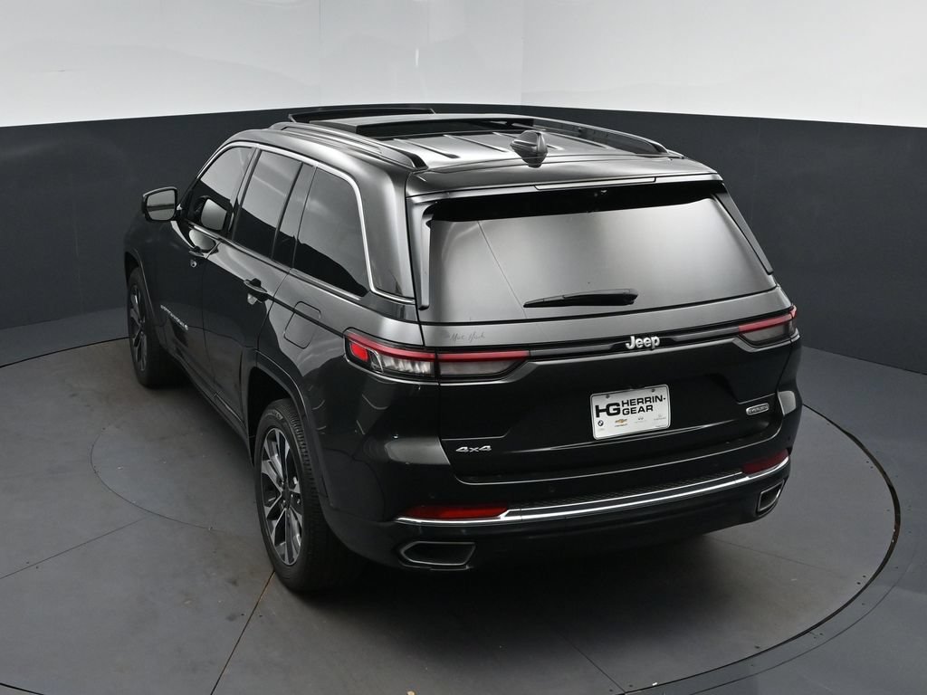 Used 2024 Jeep Grand Cherokee Overland w/ Luxury Tech Group IV AWD/4WD image 33
