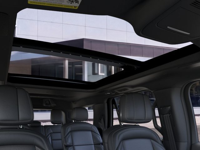 New 2026 Lincoln Navigator Reserve w/ Jet Appearance Package AWD/4WD image 22
