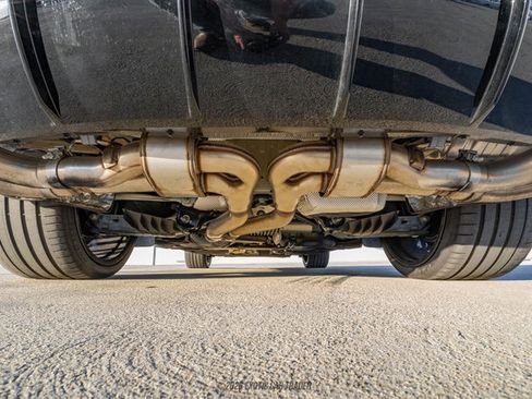 Used 2025 Lamborghini Urus SE AWD/4WD image 69