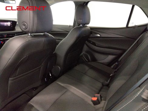 Used 2025 Buick Encore GX Preferred image 31