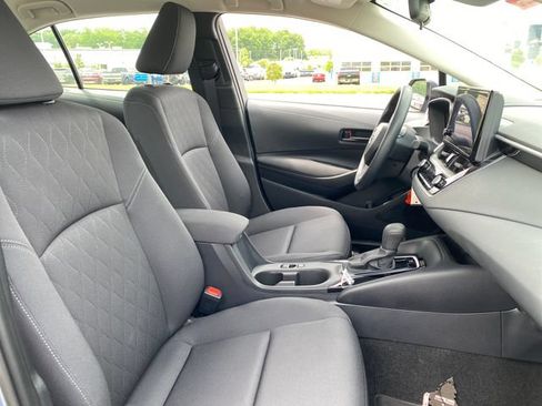 Used 2024 Toyota Corolla LE FWD image 13