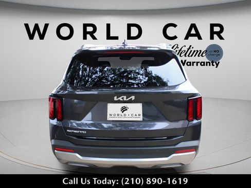 New 2025 Kia Sorento EX w/ Panoramic Sunroof Package image 6