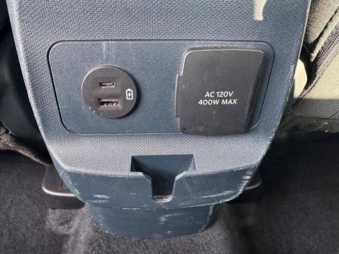 Certified 2024 Ford Maverick XLT w/ XLT Luxury Package image 11