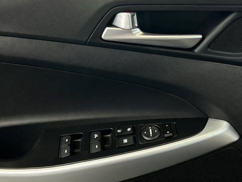 Used 2020 Hyundai Tucson Value FWD image 13