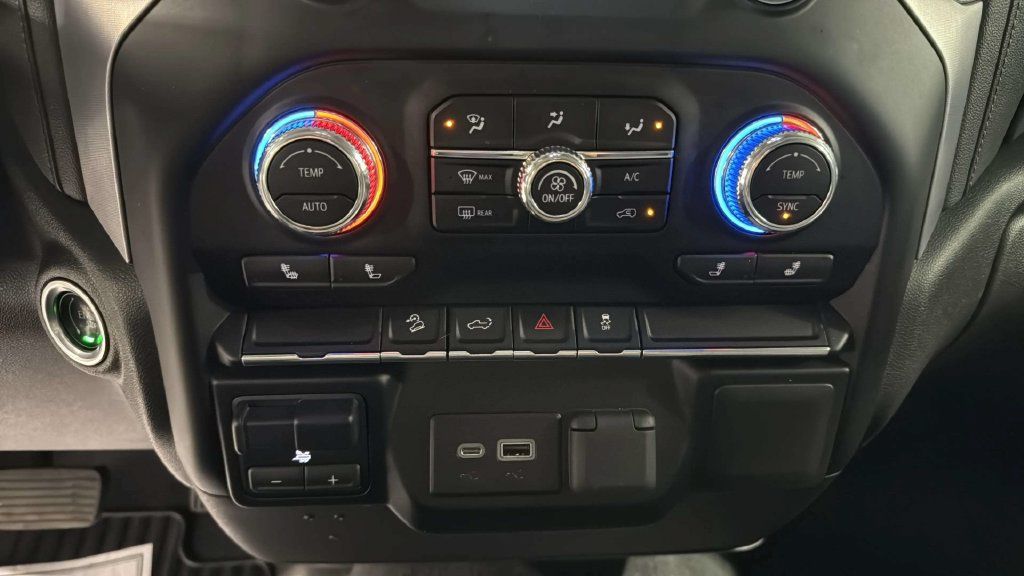 Used 2022 GMC Sierra 1500 SLE w/ X31 Off-Road Package AWD/4WD image 29